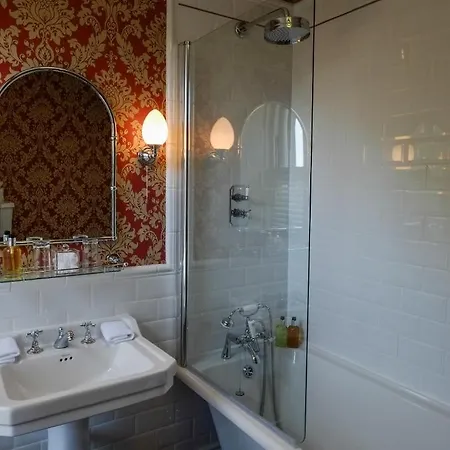 Πανσιόν The Willowsmere (adults Only) 4*