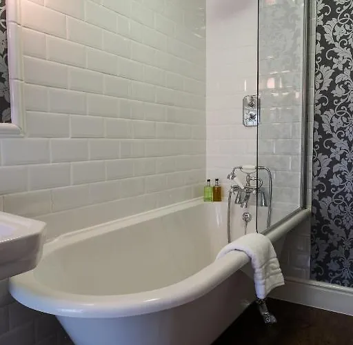 The Willowsmere (adults Only) 4*