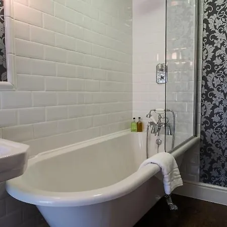 The Willowsmere (adults Only) 4*